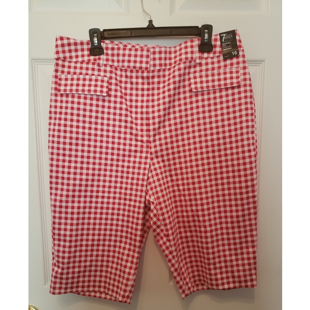 New York & Company Bermuda shorts